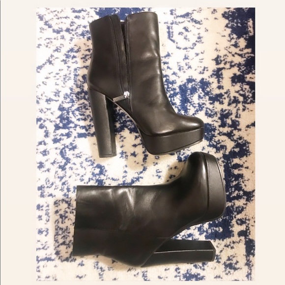 Jessica Simpson Tall Heeled Leather Black Boots Size 7.5 - Picture 2 of 12